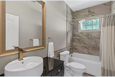 256 Hillcrest Rd, Marshfield, MA 02050 - Photo 16