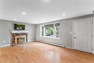 27 Quincy Ave, Dedham, MA 02026 - Photo 4
