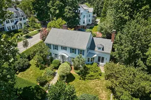 15 Barrett Pl, Northampton, MA 01060 - Photo 1