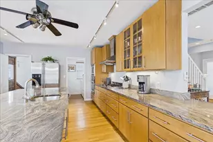 52 Boutwell St, Boston, MA 02122 - Photo 18