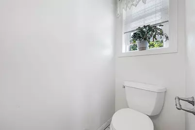 184 Hancock St #F, Everett, MA 02149 - Photo 8