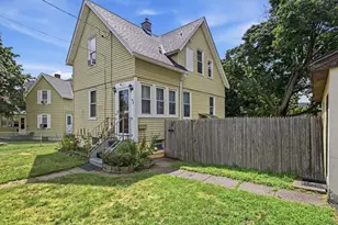 43 Hampden St, Ludlow, MA 01056 - Photo 4
