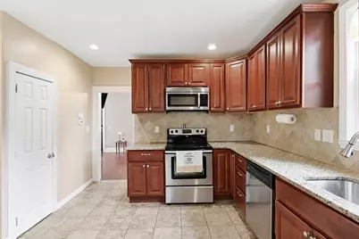 43 Hampden St, Ludlow, MA 01056 - Photo 12