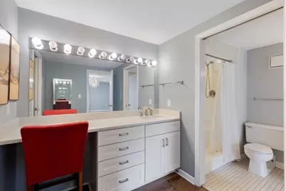 100 Ledgewood Dr #410, Stoneham, MA 02180 - Photo 18
