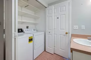 100 Ledgewood Dr, Stoneham, MA 02180 - Photo 22