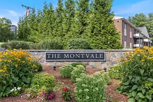 100 Ledgewood Dr, Stoneham, MA 02180 - Photo 2