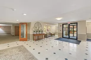 100 Ledgewood Dr, Stoneham, MA 02180 - Photo 4