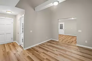 13 Oak St, Clinton, MA 01510 - Photo 12