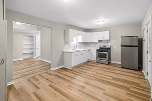 13 Oak St, Clinton, MA 01510 - Photo 14