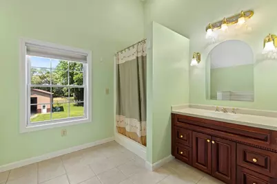 51 Point St, Berkley, MA 02779 - Photo 16