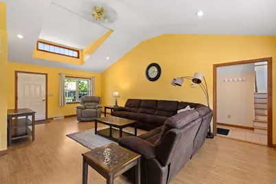 51 Point St, Berkley, MA 02779 - Photo 4