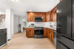64 Spring View Dr, Lynn, MA 01904 - Photo 6