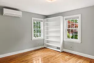 34 Langdon St, Newton, MA 02458 - Photo 10