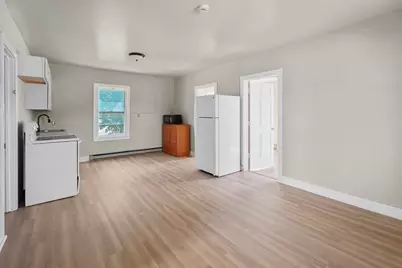 32 Worcester, Charlton, MA 01507 - Photo 4