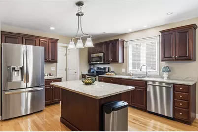 39 Russell Farm Dr #39, Methuen, MA 01844 - Photo 4
