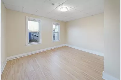 168 Lunenburg St, Fitchburg, MA 01420 - Photo 4