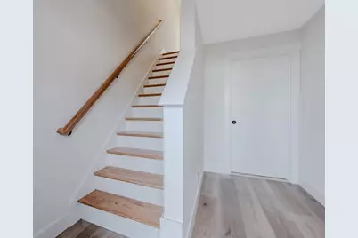 112 Genest St #17, Dracut, MA 01826 - Photo 2
