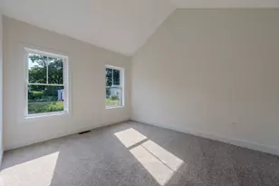 112 Genest St, Dracut, MA 01826 - Photo 10