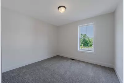 112 Genest St #17, Dracut, MA 01826 - Photo 12