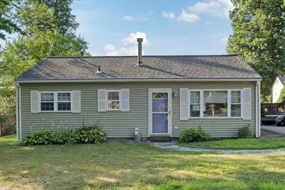 18 Evergreen Rd, Plainville, MA 02762 - Photo 2