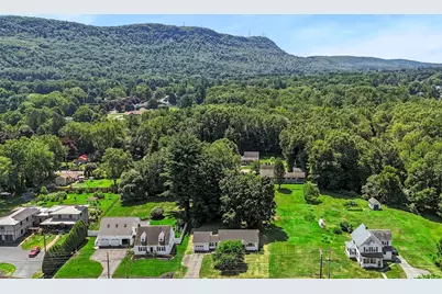 140 Everett St, Easthampton, MA 01027 - Photo 32