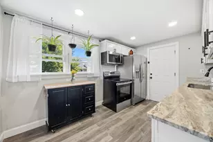 140 Everett St, Easthampton, MA 01027 - Photo 2