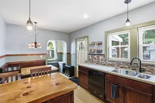 2 Cashman Rd, Peabody, MA 01960 - Photo 12