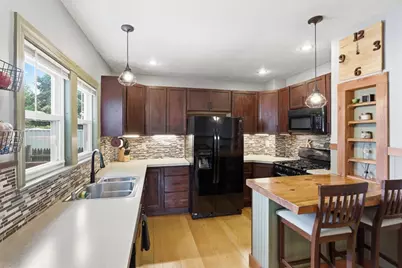 2 Cashman Rd, Peabody, MA 01960 - Photo 10