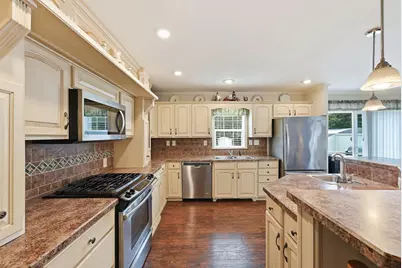 11 Carol Circle, Westfield, MA 01085 - Photo 10