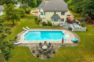 105 Lounsbury Dr, Raynham, MA 02767 - Photo 36