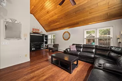 105 Lounsbury Dr, Raynham, MA 02767 - Photo 14