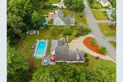 105 Lounsbury Dr, Raynham, MA 02767 - Photo 32