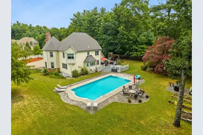 105 Lounsbury Dr, Raynham, MA 02767 - Photo 34