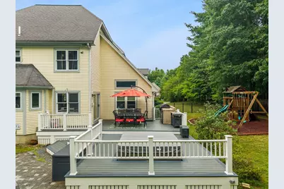 105 Lounsbury Dr, Raynham, MA 02767 - Photo 38