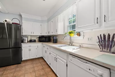 22 Union Rd, Norton, MA 02766 - Photo 6