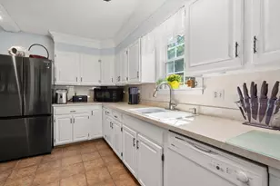 22 Union Rd, Norton, MA 02766 - Photo 6