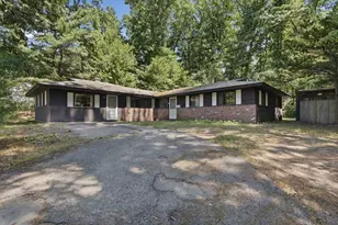 4 Porter Rd, Chelmsford, MA 01824 - Photo 1