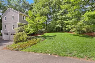 368 Acton Rd, Chelmsford, MA 01824 - Photo 4