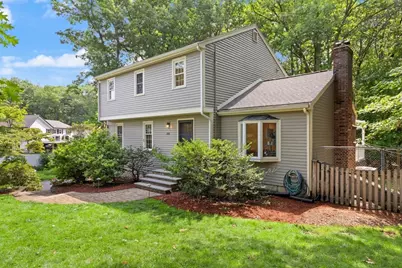 368 Acton Rd, Chelmsford, MA 01824 - Photo 2
