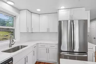24A Boylston St, Worcester, MA 01605 - Photo 12