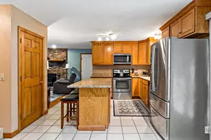 8 Peter Cooper Dr, Wareham, MA 02571 - Photo 10