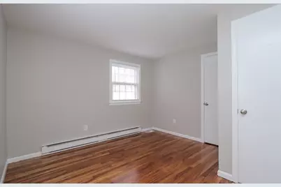 83 Newhall St, Springfield, MA 01109 - Photo 10