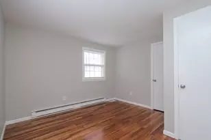 83 Newhall St, Springfield, MA 01109 - Photo 10