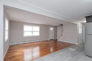 83 Newhall St, Springfield, MA 01109 - Photo 4