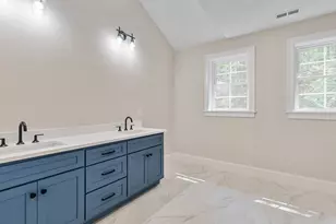 60 Wesson St, Grafton, MA 01536 - Photo 28