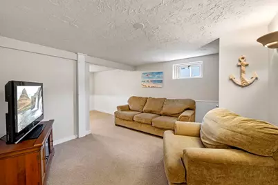 33 Jordan St, Beverly, MA 01915 - Photo 28