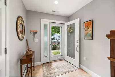 65 E Main St #3, Gloucester, MA 01930 - Photo 4
