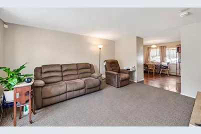 48 Manor Court #48, Springfield, MA 01118 - Photo 2