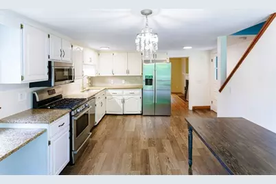1083 Edgell Rd, Framingham, MA 01701 - Photo 10