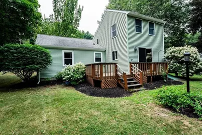 1083 Edgell Rd, Framingham, MA 01701 - Photo 4